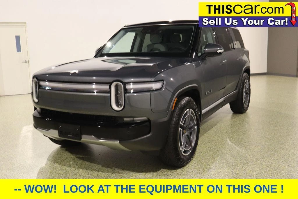 2025 Rivian R1S - Image 3 of 21