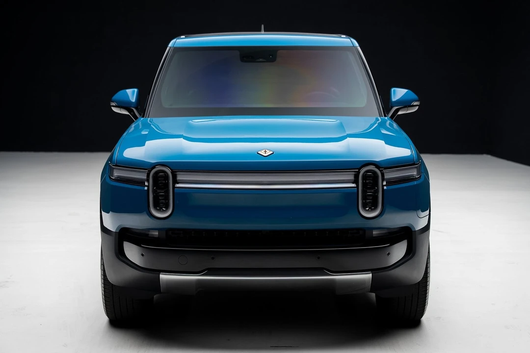 2025 Rivian R1T - Image 5 of 12