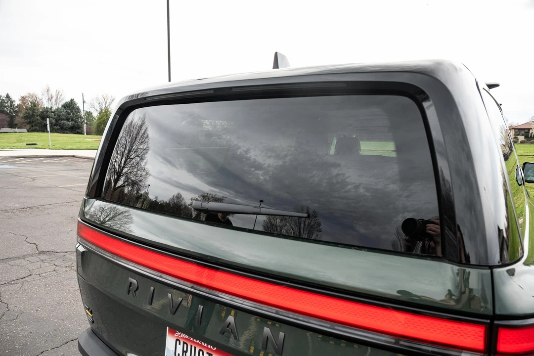 2025 Rivian R1S - Image 31 of 31