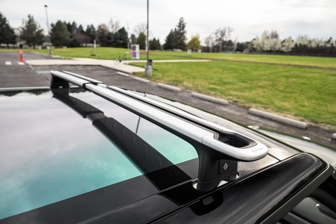 2025 Rivian R1S - Image 22 of 31