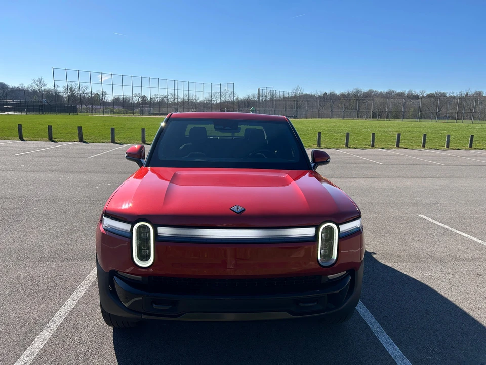 2025 Rivian R1T - Image 6 of 23