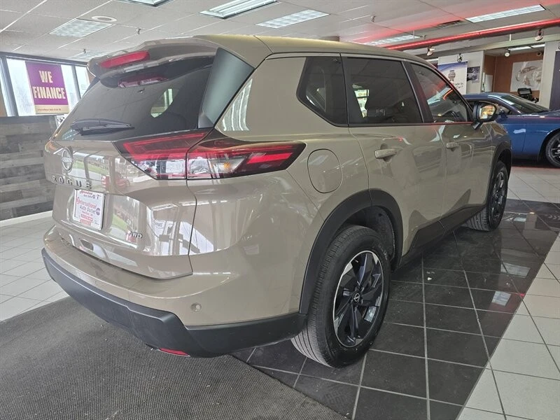 2025 Nissan Rogue - Image 4 of 4