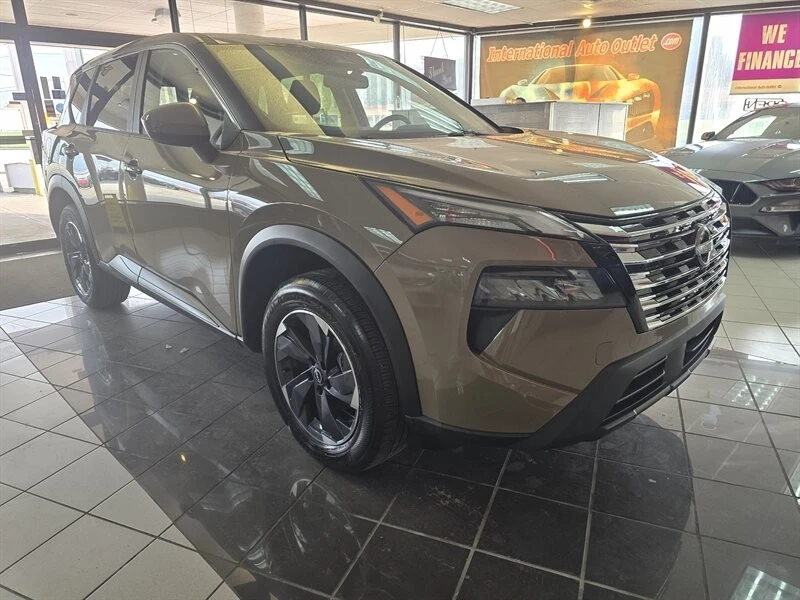 2025 Nissan Rogue - Image 3 of 4