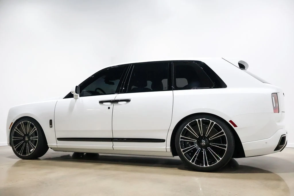 2025 Rolls-Royce Cullinan Black Badge - Image 19 of 24