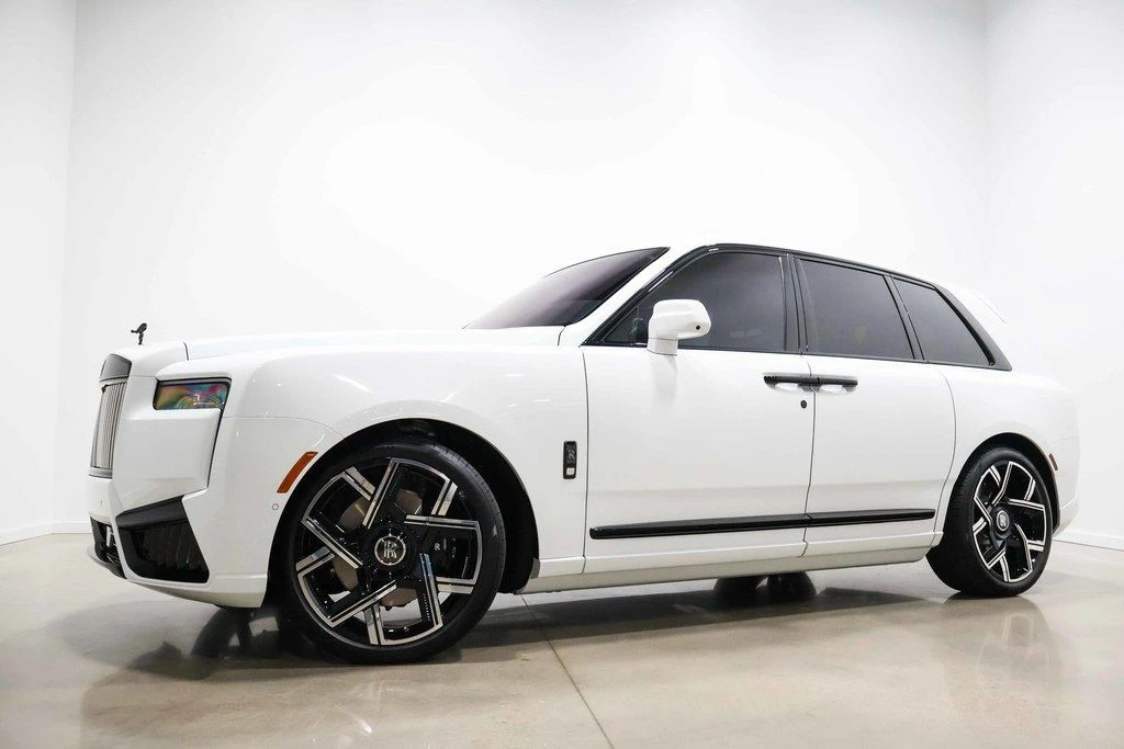 2025 Rolls-Royce Cullinan Black Badge - Image 2 of 24