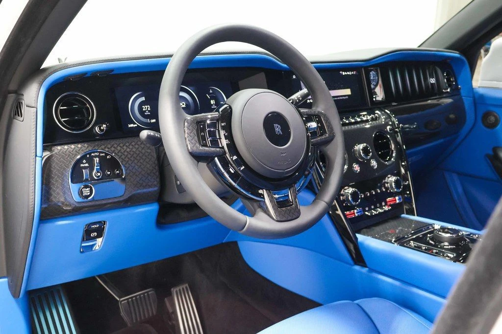 2025 Rolls-Royce Cullinan Black Badge - Image 19 of 24