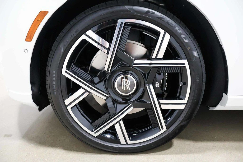 2025 Rolls-Royce Cullinan Black Badge - Image 17 of 24