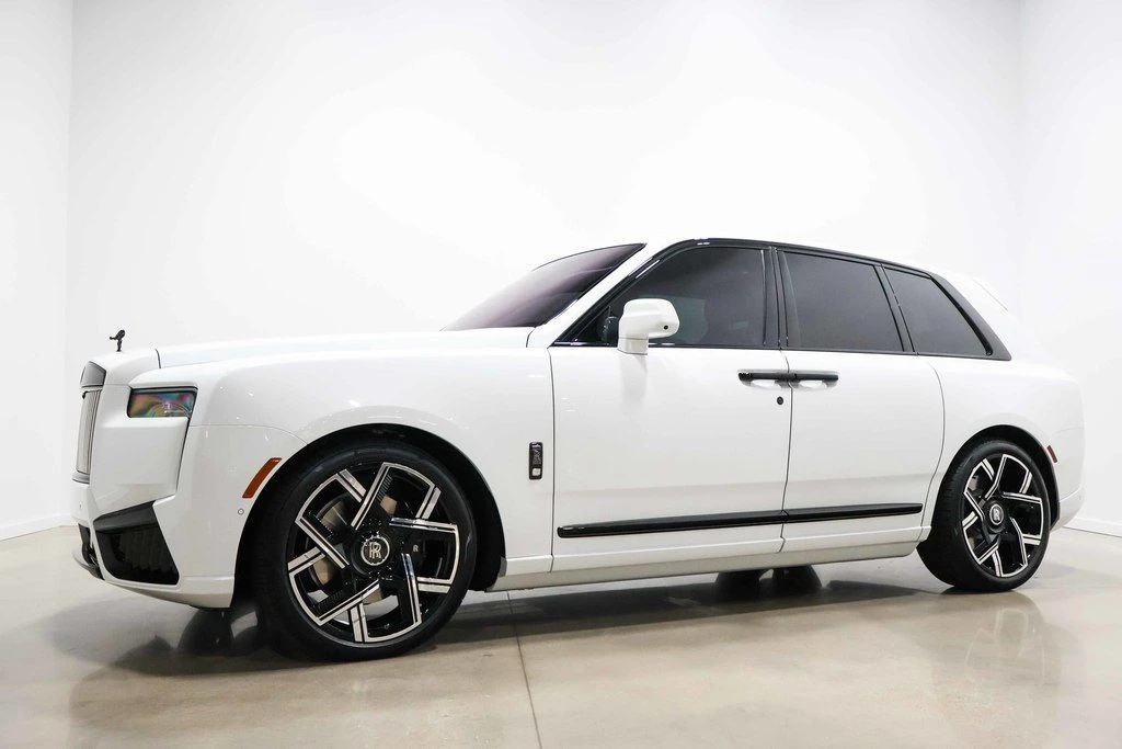 2025 Rolls-Royce Cullinan Black Badge - Image 12 of 24
