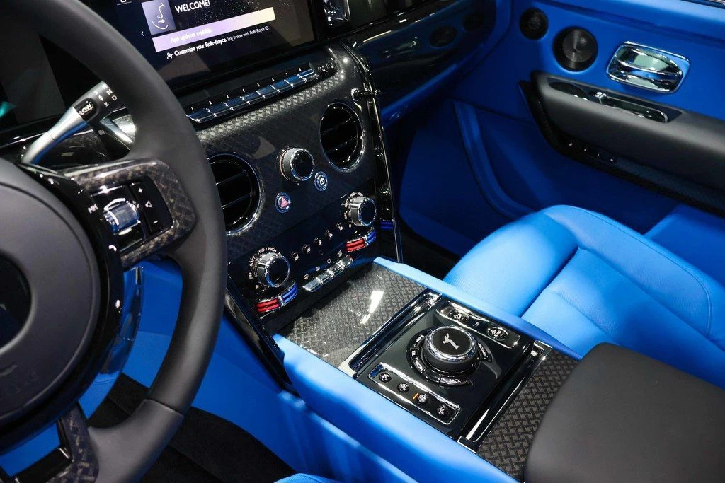 2025 Rolls-Royce Cullinan Black Badge - Image 22 of 24