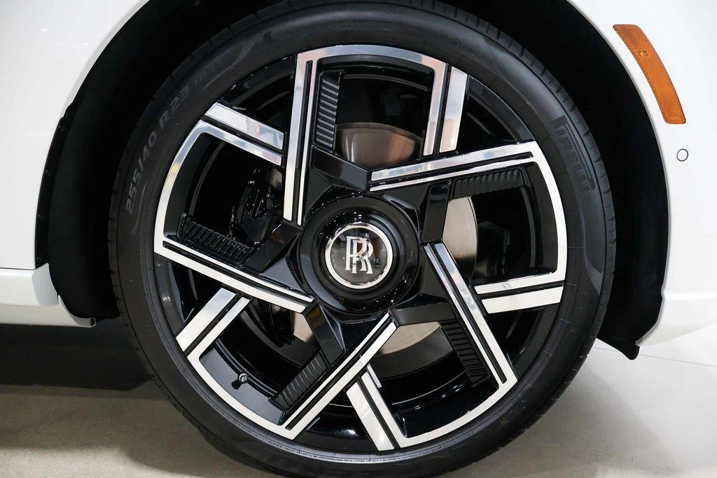 2025 Rolls-Royce Cullinan Black Badge - Image 14 of 24