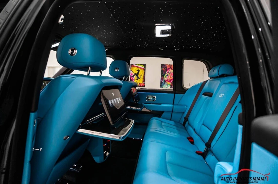 2025 Rolls-Royce Cullinan Black Badge - Image 9 of 12