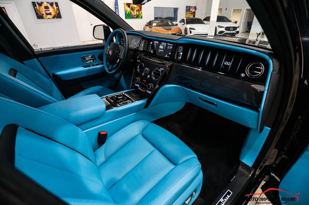 2025 Rolls-Royce Cullinan Black Badge - Image 11 of 12