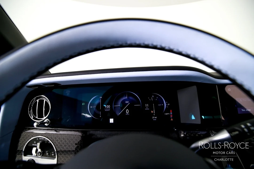 2025 Rolls-Royce Cullinan Black Badge - Image 14 of 21