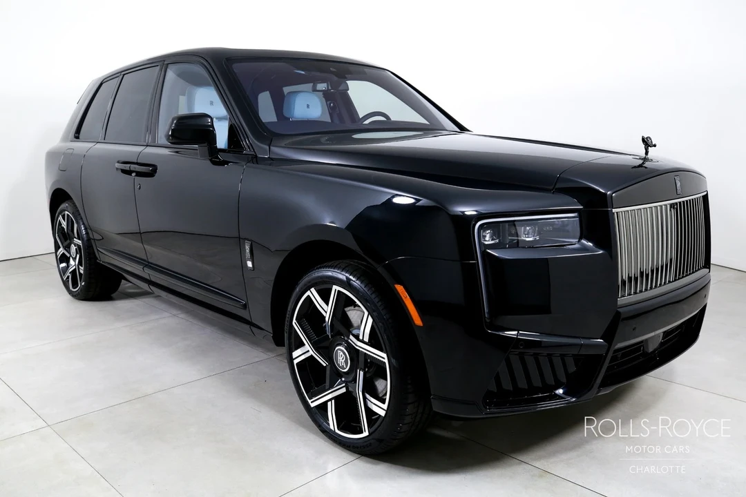 2025 Rolls-Royce Cullinan Black Badge - Image 6 of 12