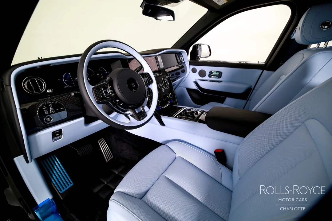 2025 Rolls-Royce Cullinan Black Badge - Image 4 of 12