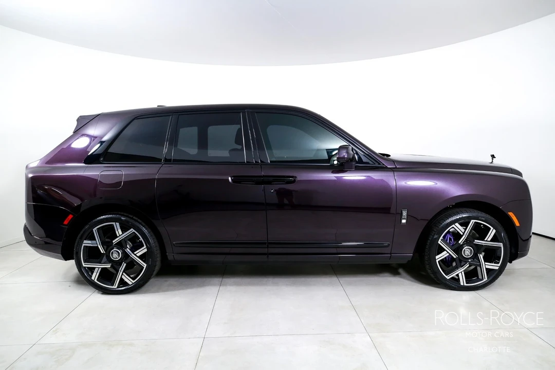 2025 Rolls-Royce Cullinan Black Badge - Image 10 of 12