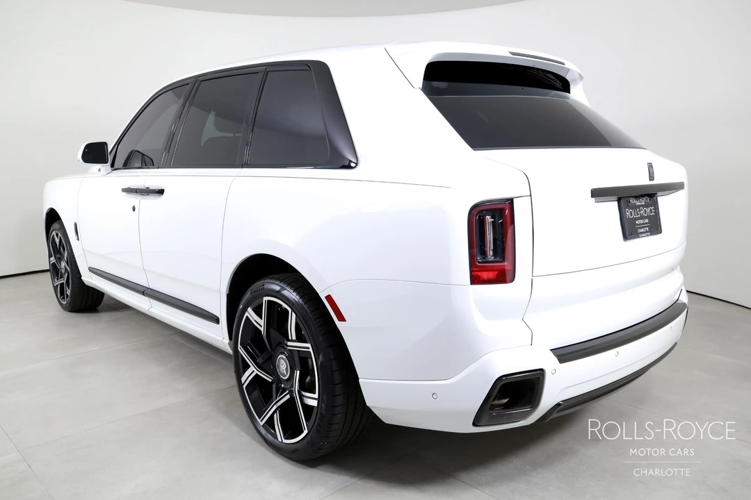 2025 Rolls-Royce Cullinan Black Badge - Image 8 of 12