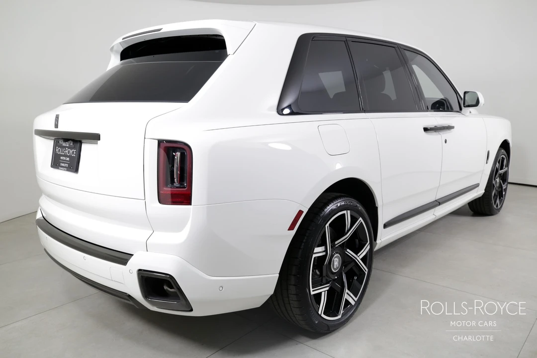 2025 Rolls-Royce Cullinan Black Badge - Image 2 of 12