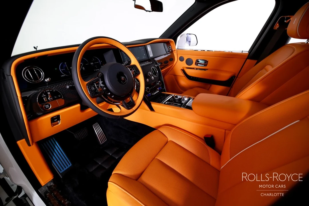 2025 Rolls-Royce Cullinan Black Badge - Image 4 of 12