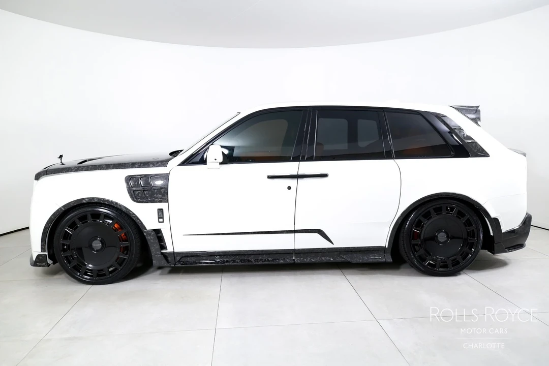 2025 Rolls-Royce Cullinan Black Badge - Image 3 of 12