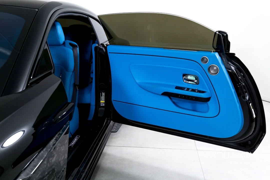 2025 Rolls-Royce Spectre - Image 11 of 21