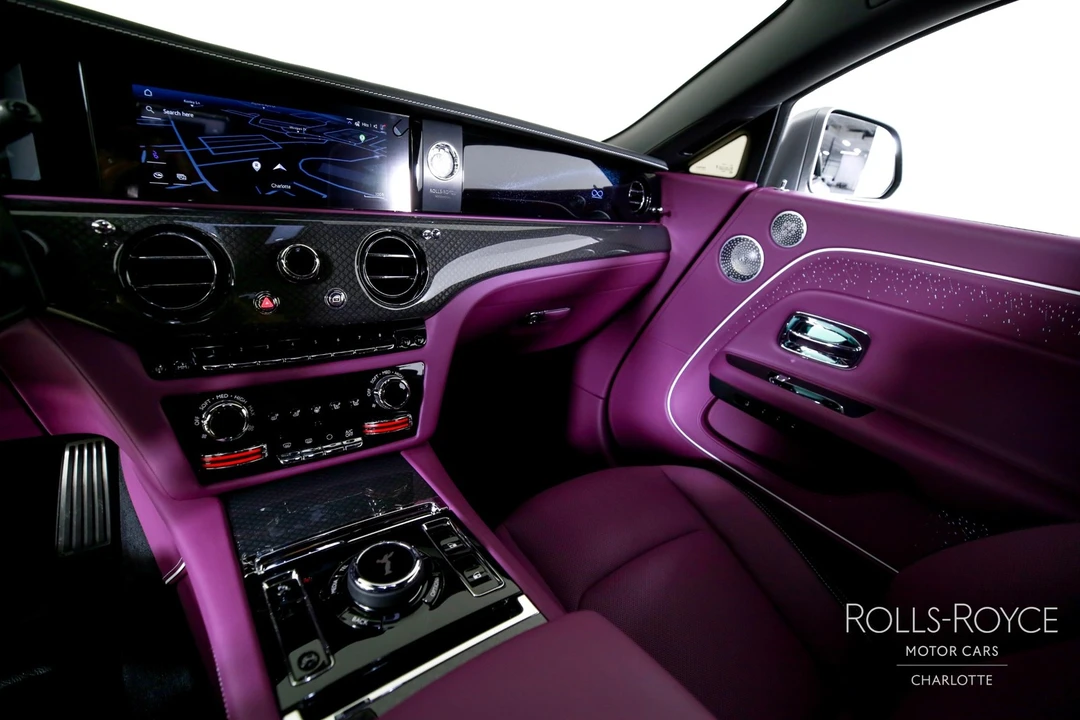 2025 Rolls-Royce Spectre - Image 15 of 21