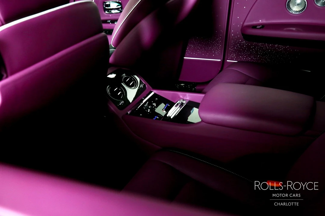 2025 Rolls-Royce Spectre - Image 18 of 21