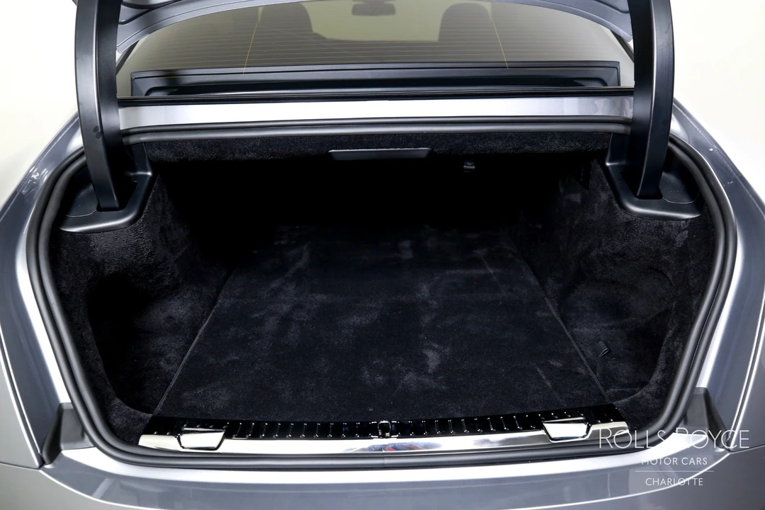2025 Rolls-Royce Spectre - Image 20 of 21