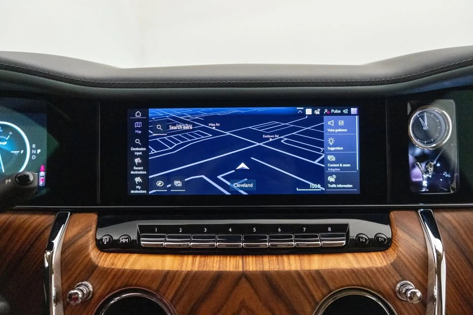 2025 Rolls-Royce Cullinan - Image 13 of 15