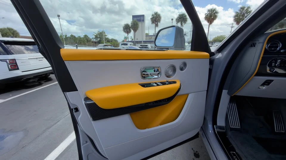 2025 Rolls-Royce Cullinan - Image 11 of 12
