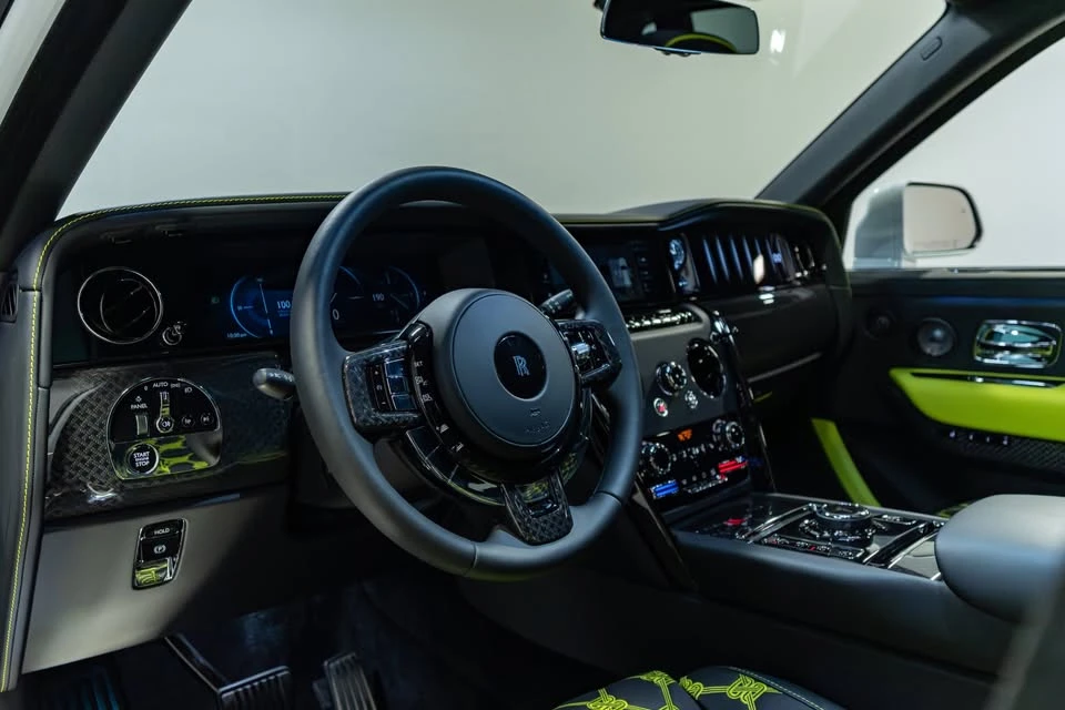 2025 Rolls-Royce Cullinan - Image 5 of 9