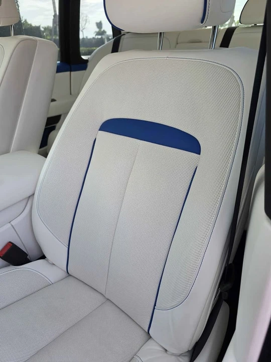 2025 Rolls-Royce Cullinan - Image 10 of 16