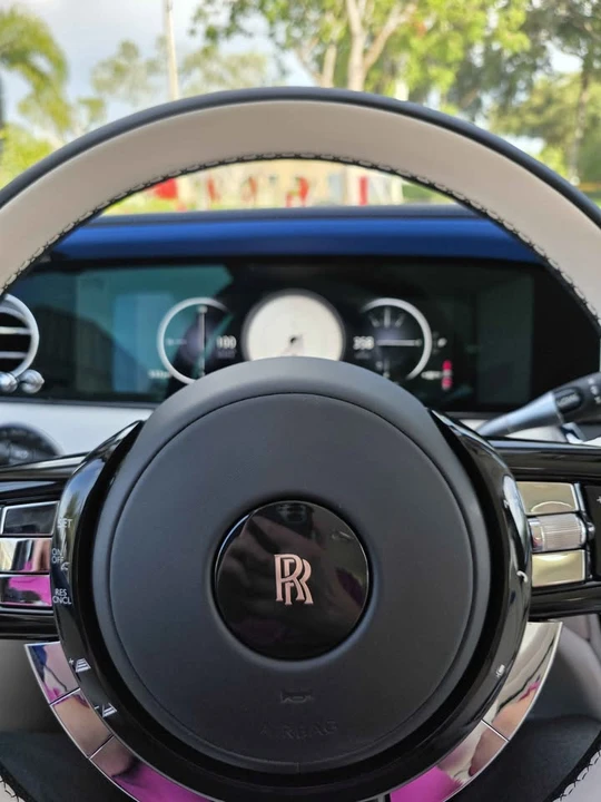 2025 Rolls-Royce Cullinan - Image 12 of 16