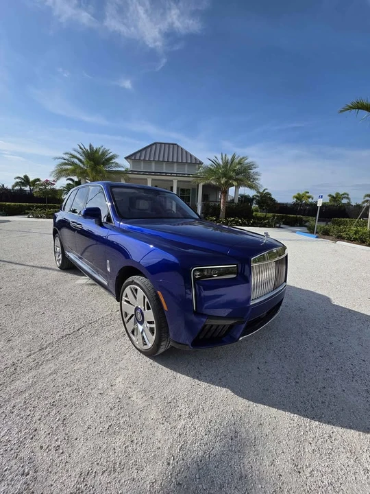2025 Rolls-Royce Cullinan - Image 4 of 16
