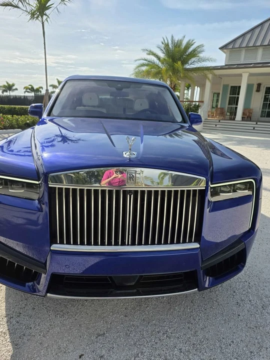 2025 Rolls-Royce Cullinan - Image 2 of 16