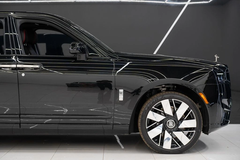 2025 Rolls-Royce Cullinan - Image 9 of 21