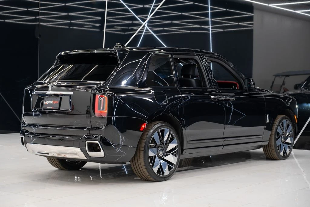 2025 Rolls-Royce Cullinan - Image 14 of 21