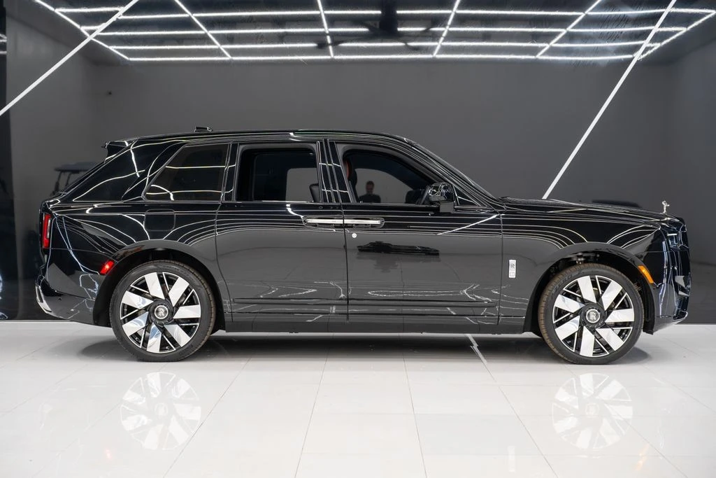 2025 Rolls-Royce Cullinan - Image 7 of 21
