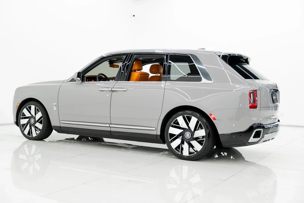 2025 Rolls-Royce Cullinan - Image 9 of 21