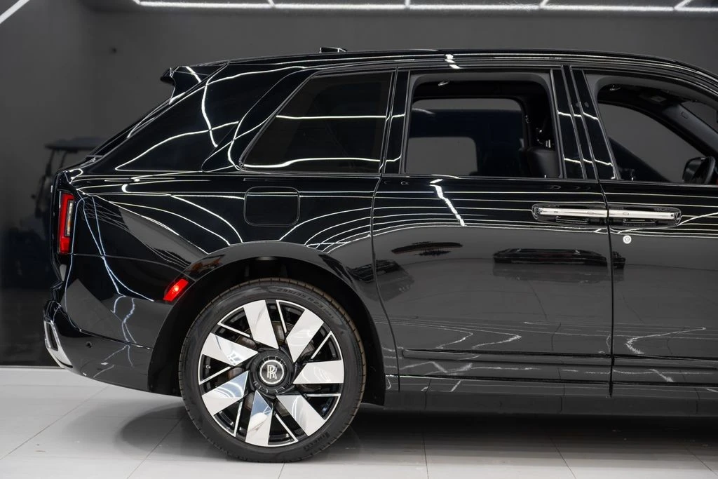 2025 Rolls-Royce Cullinan - Image 8 of 21