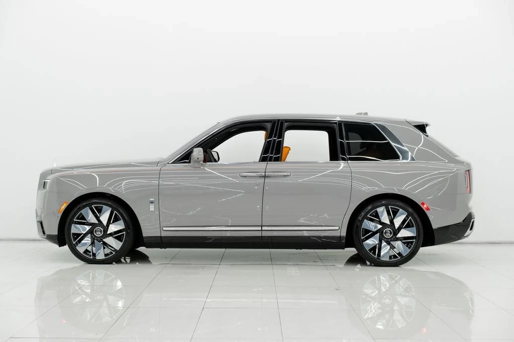 2025 Rolls-Royce Cullinan - Image 6 of 21