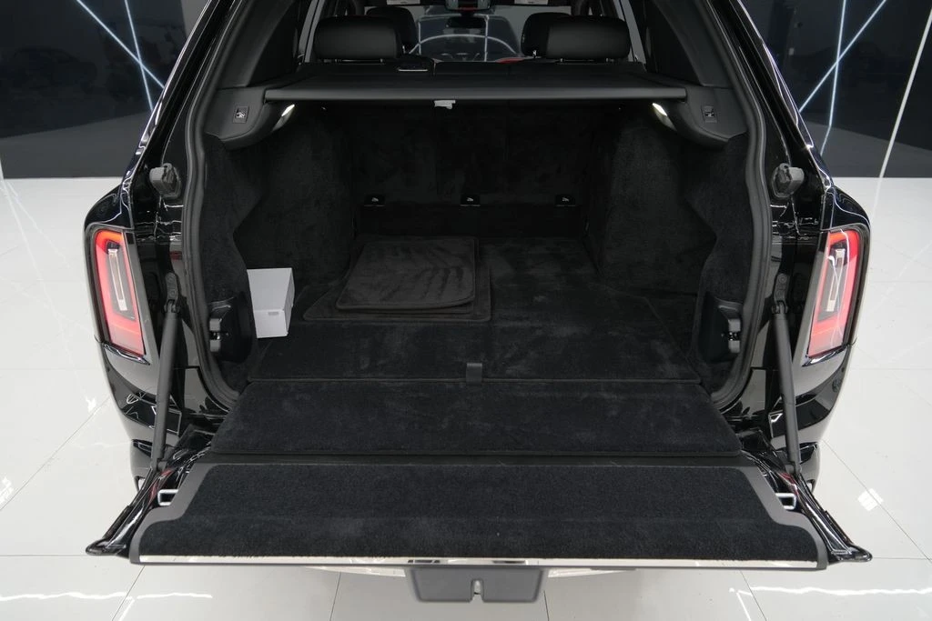 2025 Rolls-Royce Cullinan - Image 15 of 21