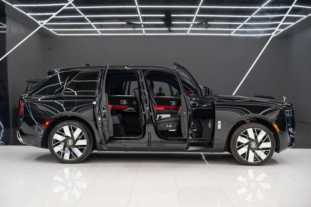 2025 Rolls-Royce Cullinan - Image 6 of 21