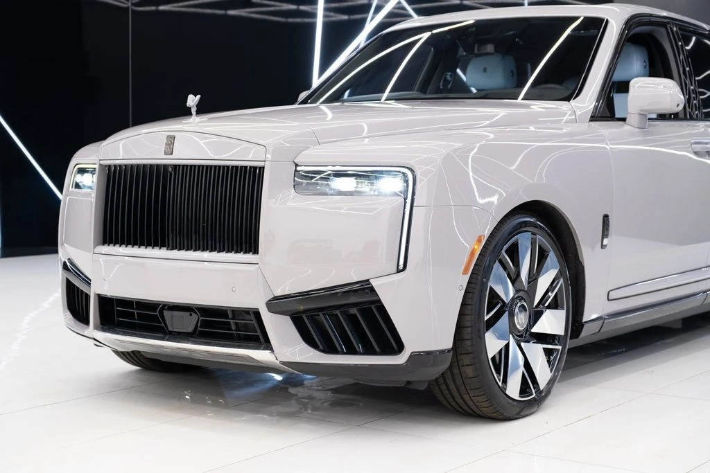 2025 Rolls-Royce Cullinan - Image 4 of 31