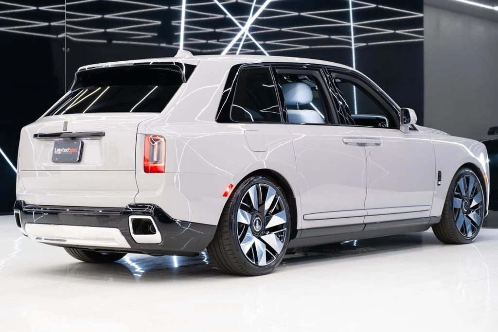2025 Rolls-Royce Cullinan - Image 14 of 31