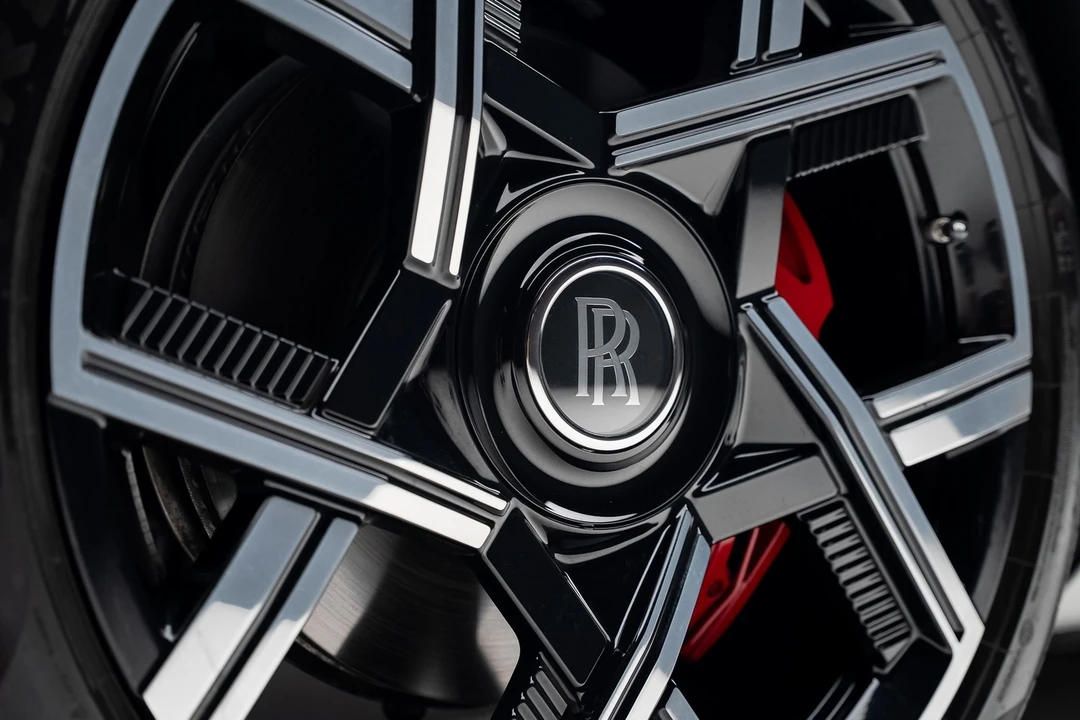 2025 Rolls-Royce Cullinan Black Badge - Image 23 of 31