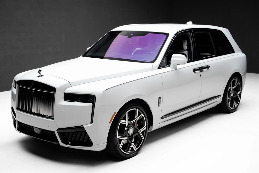 2025 Rolls-Royce Cullinan Black Badge - Image 6 of 31