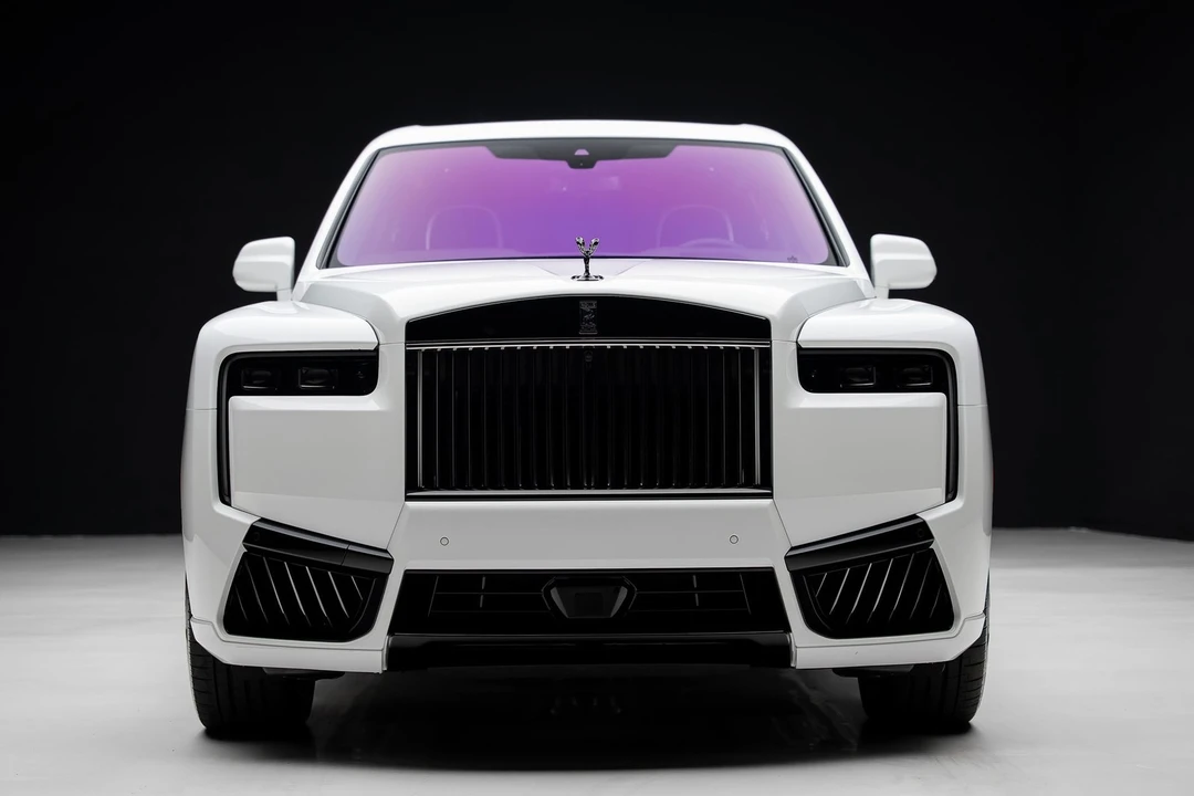 2025 Rolls-Royce Cullinan Black Badge - Image 9 of 31
