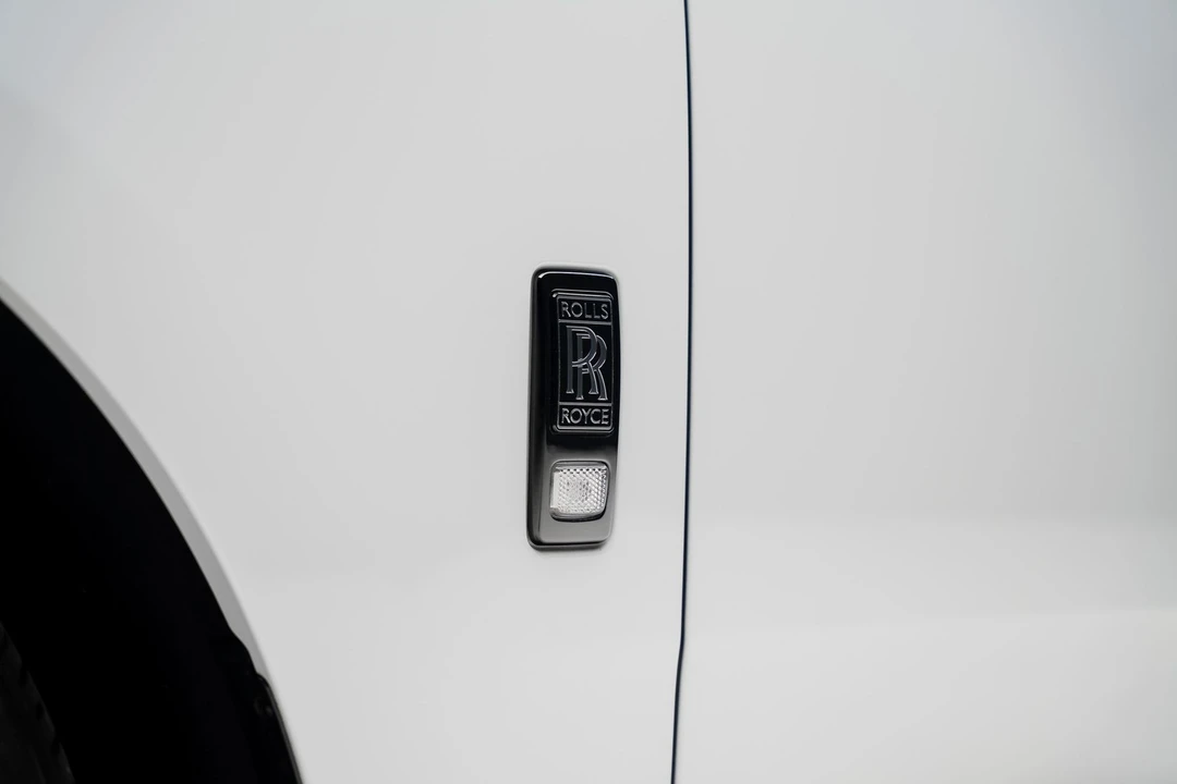 2025 Rolls-Royce Cullinan Black Badge - Image 24 of 31