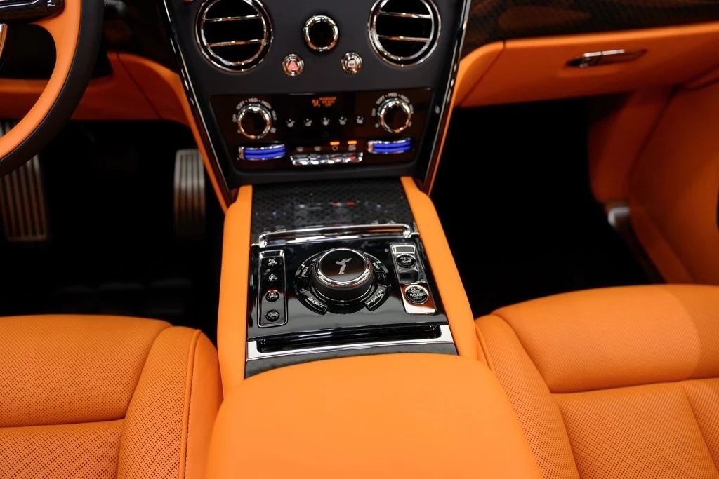 2025 Rolls-Royce Cullinan Black Badge - Image 19 of 21